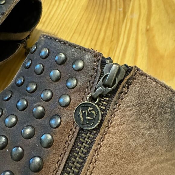 LIBERTY BLACK Distressed Leather Studded Ankle Western Bootie Women's Size 6.5 - Picture 10 of 14